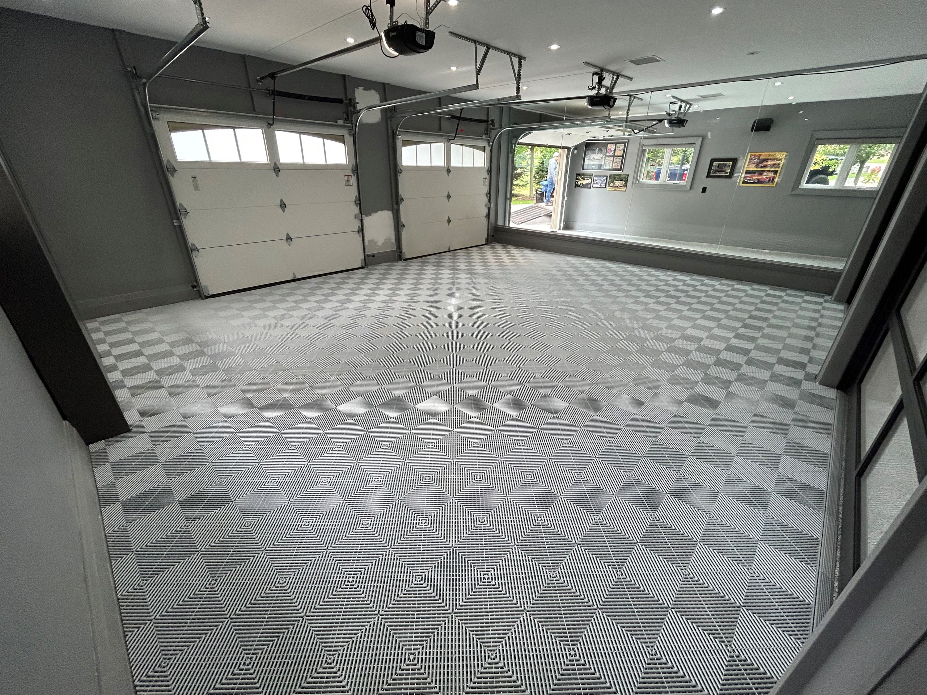 Tiling Garage Floor, Interlocking PVC Floor Tiles