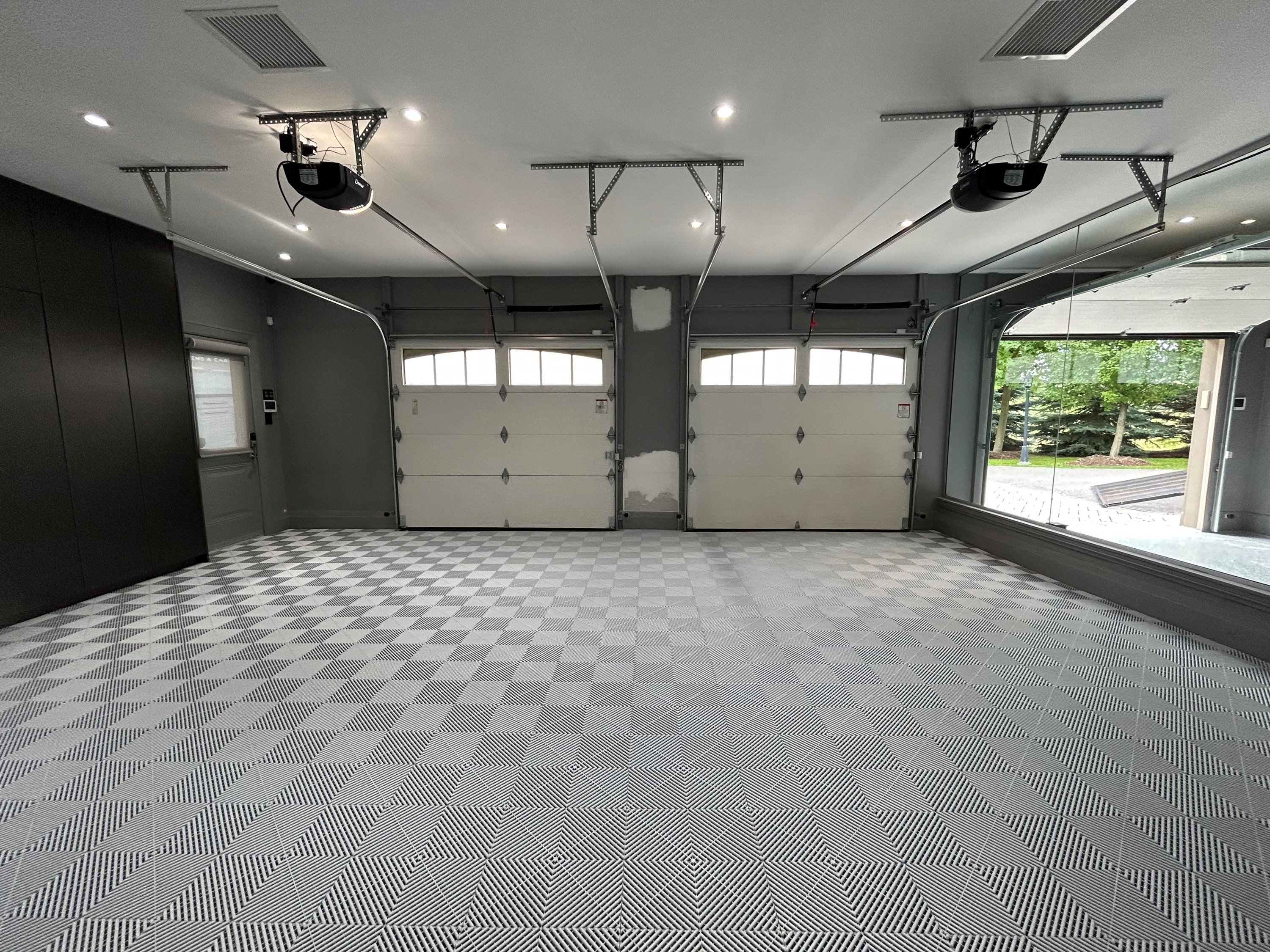 Tiling Garage Floor, Interlocking PVC Floor Tiles